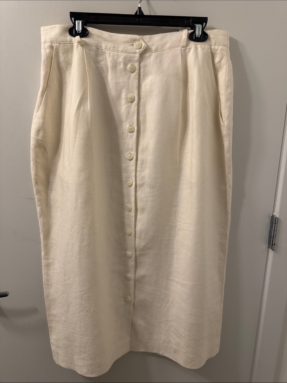 Valerie Steven’s Cream Button-Front 100% Linen Midi Skirt 16W